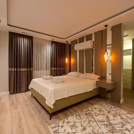 Neva Antalya Demre'de Luex Tatil カシュ